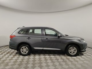 2018 Mitsubishi Outlander III Рестайлинг 2, серый, 1419000 рублей, вид 4