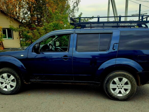 2006 Nissan Pathfinder III, синий, 900000 рублей