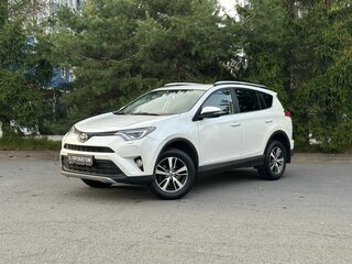 2019 Toyota RAV4 IV (XA40) Рестайлинг, белый, 1900000 рублей, вид 1