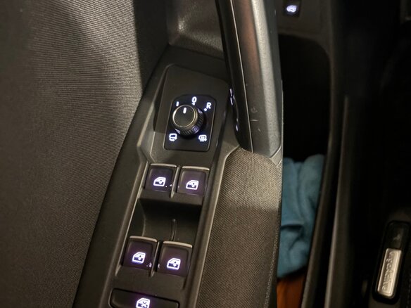 2018 Volkswagen Tiguan II, серебристый, 2500000 рублей - вид 20