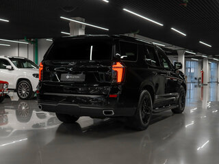 2025 Chevrolet Tahoe V Рестайлинг, чёрный, 13300000 рублей, вид 5