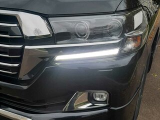2017 Toyota Land Cruiser 200 Series Рестайлинг 2, чёрный, 6800000 рублей, вид 4