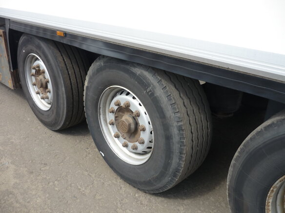 2013 Volvo FH, красный, 7800000 рублей - вид 14