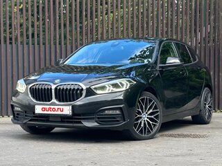 2021 BMW 1 серии 116d III (F40), чёрный, 1950000 рублей, вид 3