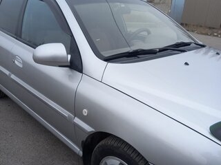 2004 Kia Rio I Рестайлинг, серебристый, 510000 рублей, вид 2