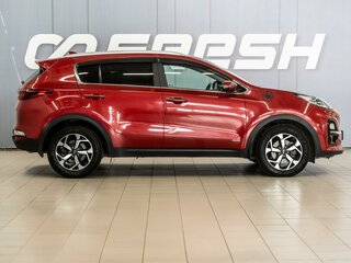 2020 Kia Sportage IV Рестайлинг, красный, 2239000 рублей, вид 5