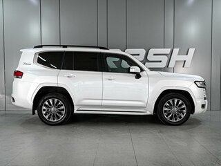 2022 Toyota Land Cruiser 300 Series, белый, 9899000 рублей, вид 5