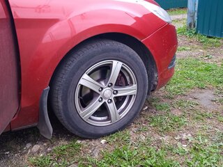 2008 Ford Focus II Рестайлинг, красный, 600000 рублей, вид 5