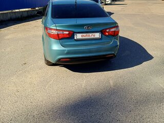 2012 Kia Rio 5-speed III, зелёный, 950000 рублей, вид 3