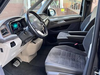 2022 Volkswagen Multivan Long T7, чёрный, 6490000 рублей, вид 3