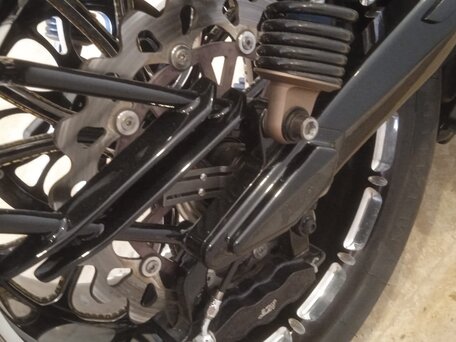 2013 Harley-Davidson V-Rod Muscle, чёрный, 5000000 рублей, вид 2