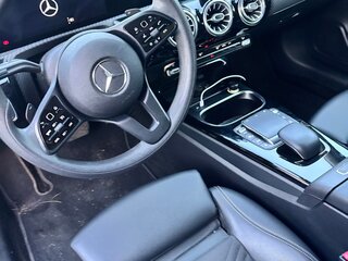 2019 Mercedes-Benz A-Класс 250 IV (W177), белый, 2500000 рублей, вид 5