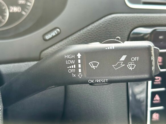 2012 Volkswagen Jetta VI, чёрный - вид 17