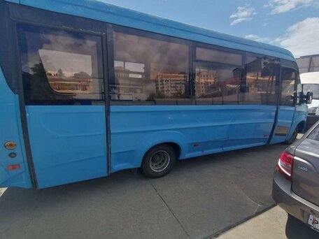 2016 Iveco Daily, синий, 2200000 рублей, вид 3