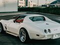1976 Chevrolet Corvette C3, белый - вид 2