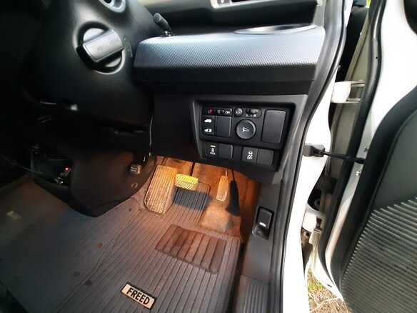 2014 Honda Freed I Рестайлинг 2, белый, 1450000 рублей - вид 18