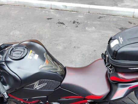 2021 Kawasaki Z 900, красный, 800000 рублей, вид 5