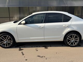 2015 Skoda Octavia III (A7), белый, 1350000 рублей, вид 5