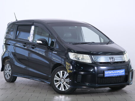 Honda Freed I Рестайлинг