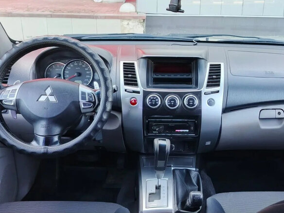 2012 Mitsubishi Pajero Sport II, чёрный - вид 7