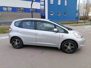 2010 Honda Fit II, серебристый, 999000 рублей, вид 3