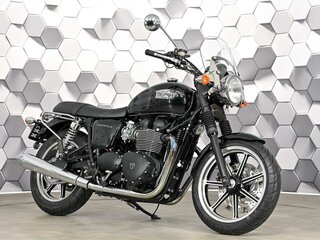 2016 Triumph Bonneville, чёрный, 699000 рублей, вид 1