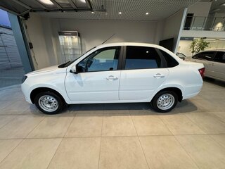 2026 Lada (ВАЗ) Granta I Рестайлинг, белый, 1068000 рублей, вид 3