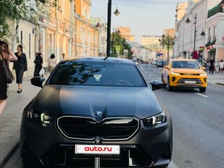 2024 BMW M5 VII (G90), чёрный, 21000000 рублей, вид 3