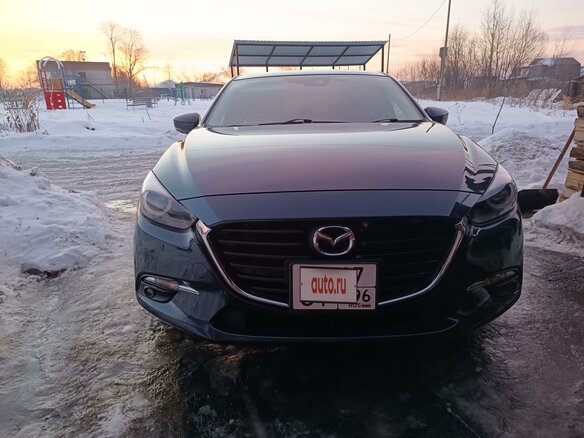 2018 Mazda Axela III Рестайлинг, синий, 1450000 рублей - вид 2