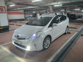 2012 Toyota Prius Alpha I (ZVW40/41), белый, 1350000 рублей, вид 1