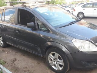 2010 Opel Zafira B Рестайлинг, серый, 640000 рублей, вид 2