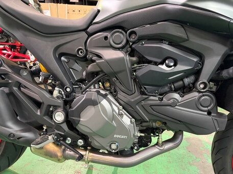 2024 Ducati Monster 937, серый, 1277000 рублей, вид 4
