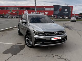 2019 Volkswagen Tiguan II, серебристый, 2350000 рублей, вид 1