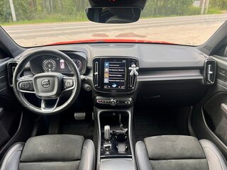 2021 Volvo XC40 I, красный, 3240000 рублей, вид 5