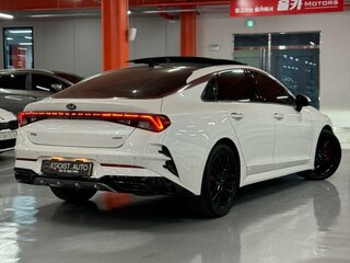 2021 Kia K5 III, белый, 2999999 рублей, вид 4