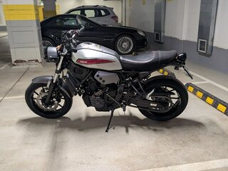2020 Yamaha XSR700, серебристый, 750000 рублей, вид 2
