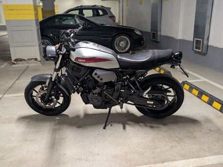 2020 Yamaha XSR700, серебристый, 750000 рублей, вид 2