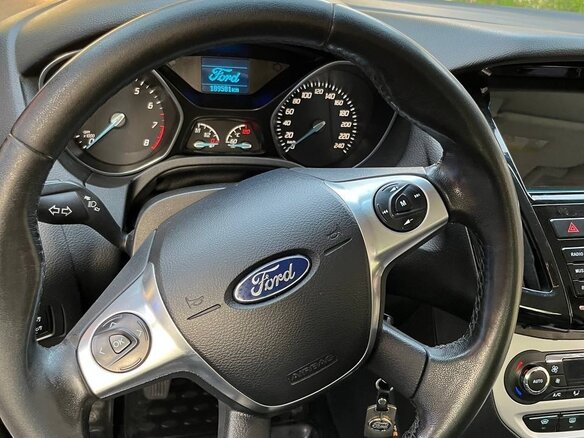 2013 Ford Focus III, белый, 680000 рублей - вид 7