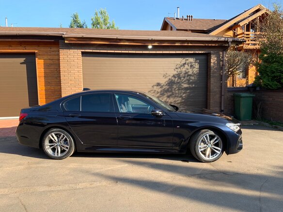 2018 BMW 7 серии 730i VI (G11/G12), синий - вид 4