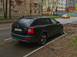 2012 Skoda Octavia Scout II (A5) Рестайлинг, чёрный, 1240000 рублей, вид 2