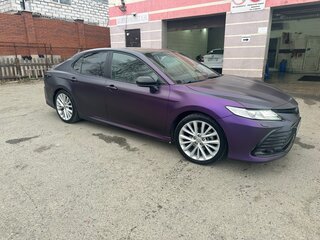 2021 Toyota Camry VIII (XV70) Рестайлинг, фиолетовый, 2890000 рублей, вид 5
