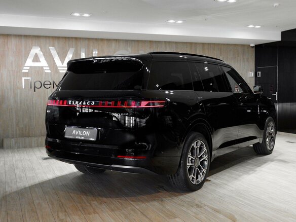 2025 Lynk & Co 900, чёрный - вид 6
