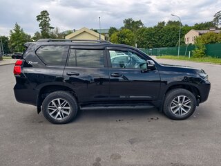 2022 Toyota Land Cruiser Prado 150 Series Рестайлинг 3, чёрный, 4100000 рублей, вид 2