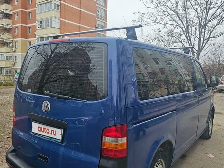 2009 Volkswagen Transporter, синий, 1500000 рублей, вид 4
