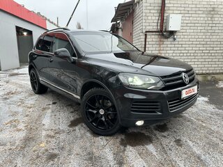 2013 Volkswagen Touareg II, чёрный, 1550000 рублей, вид 2