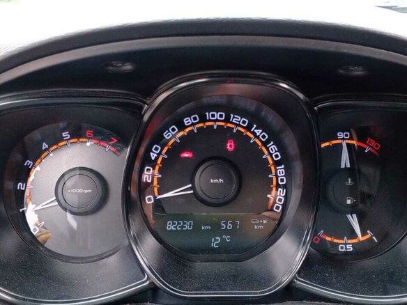 2020 Lada (ВАЗ) Vesta SW I, коричневый, 1200000 рублей - вид 8