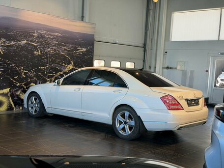 2012 Mercedes-Benz S-Класс 350 V (W221) Рестайлинг, белый, 1700000 рублей, вид 4