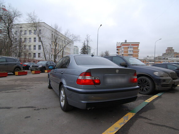 2004 BMW 3 серии 320i IV (E46) Рестайлинг, серый - вид 3