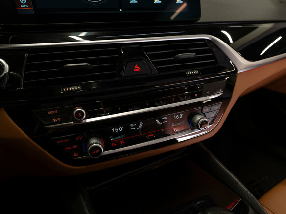 2022 BMW 5 серии 520i VII (G30/G31/G38) Рестайлинг, чёрный - вид 19