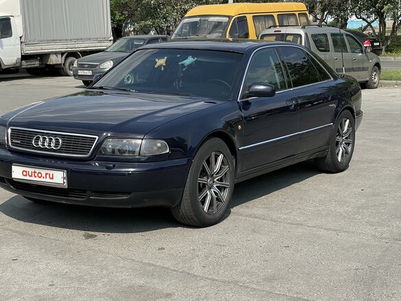 1997 Audi A8 I (D2), синий, 550000 рублей